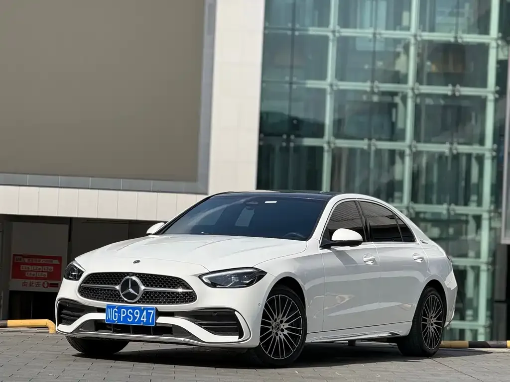 Mercedes-Benz C-Class — фото 1