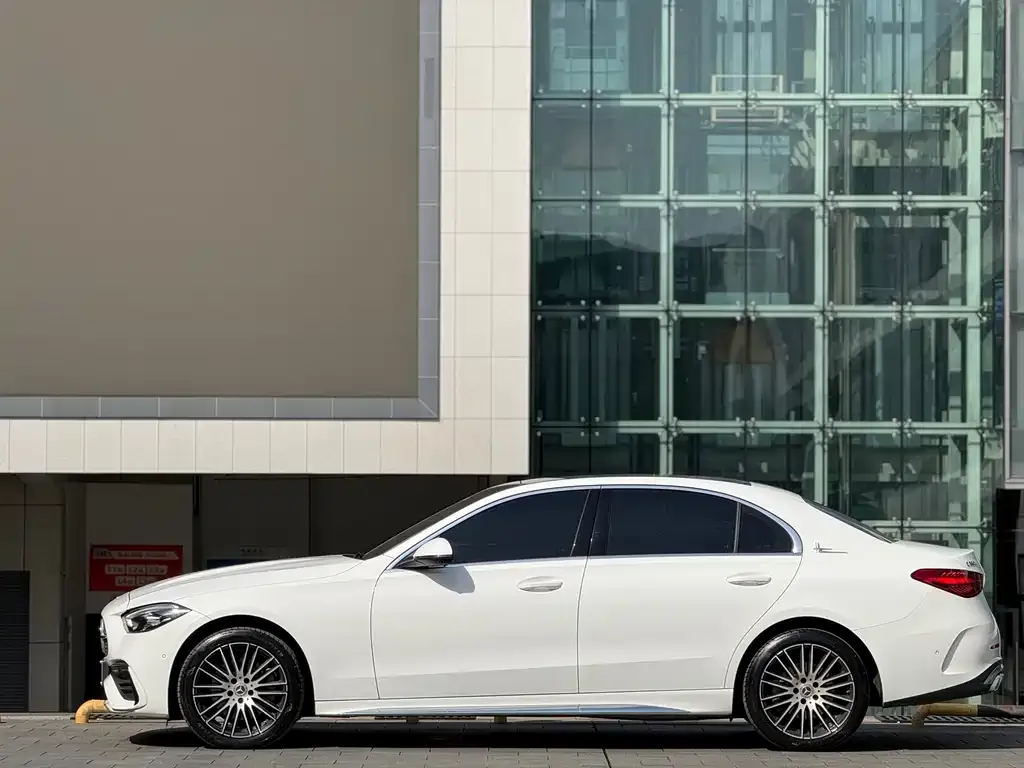 Mercedes-Benz C-Class — фото 6