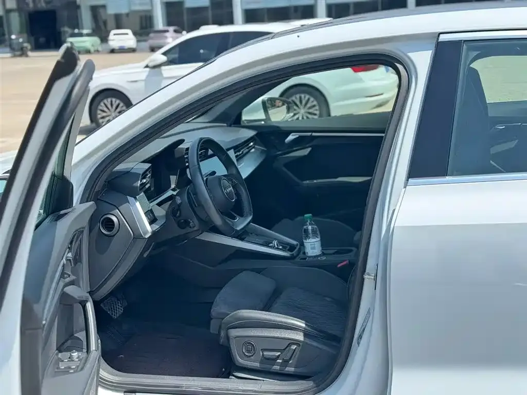 Audi A3 2022 из CN, фото 2