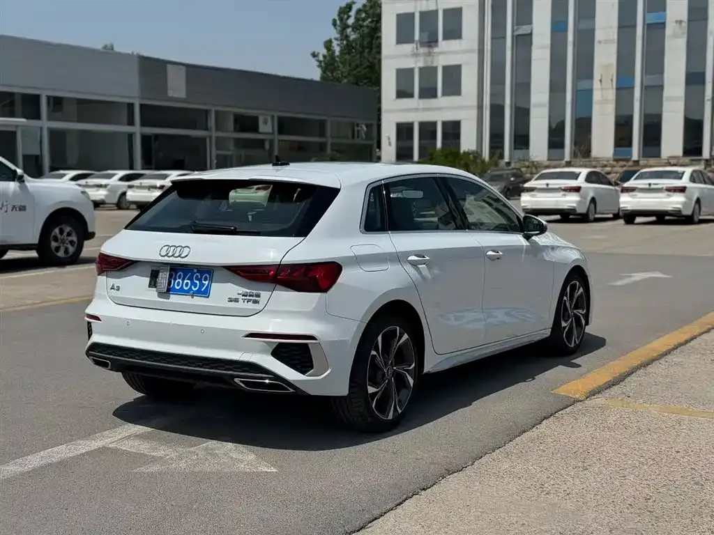 Audi A3 2022 из CN, фото 8