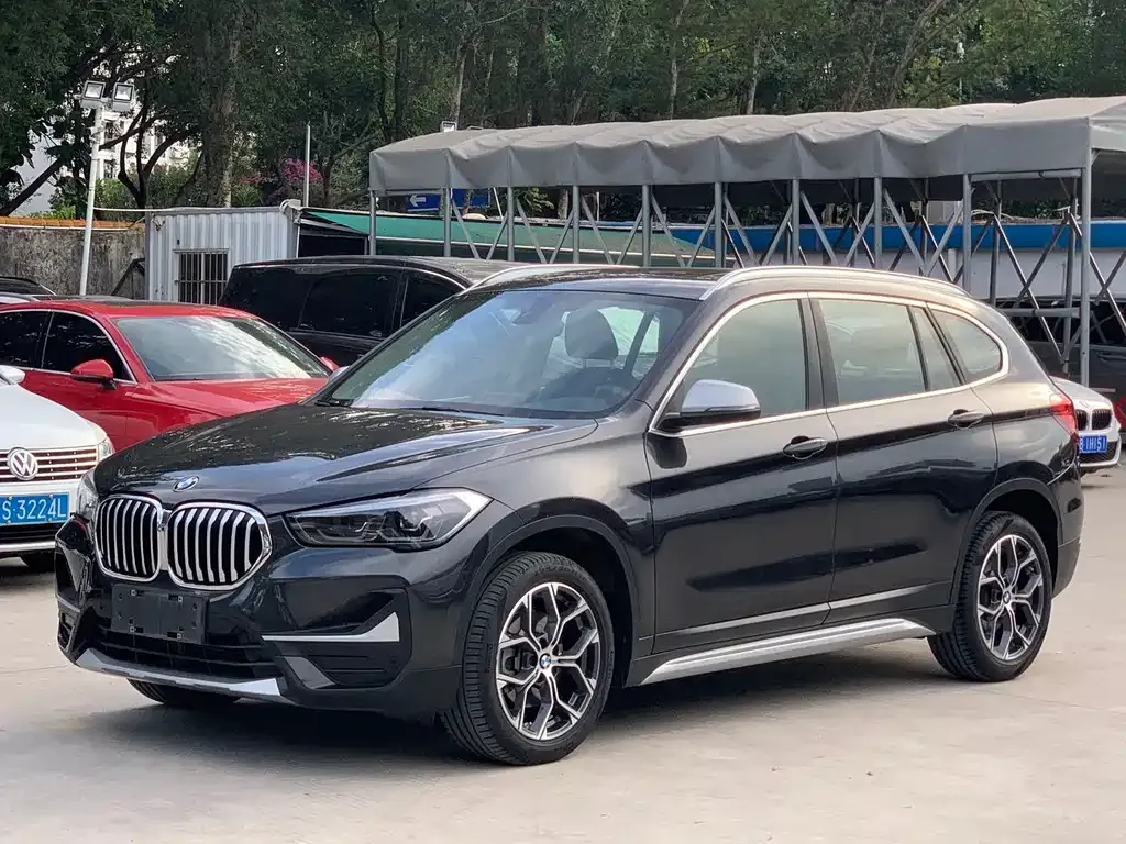 BMW X1 — фото 1