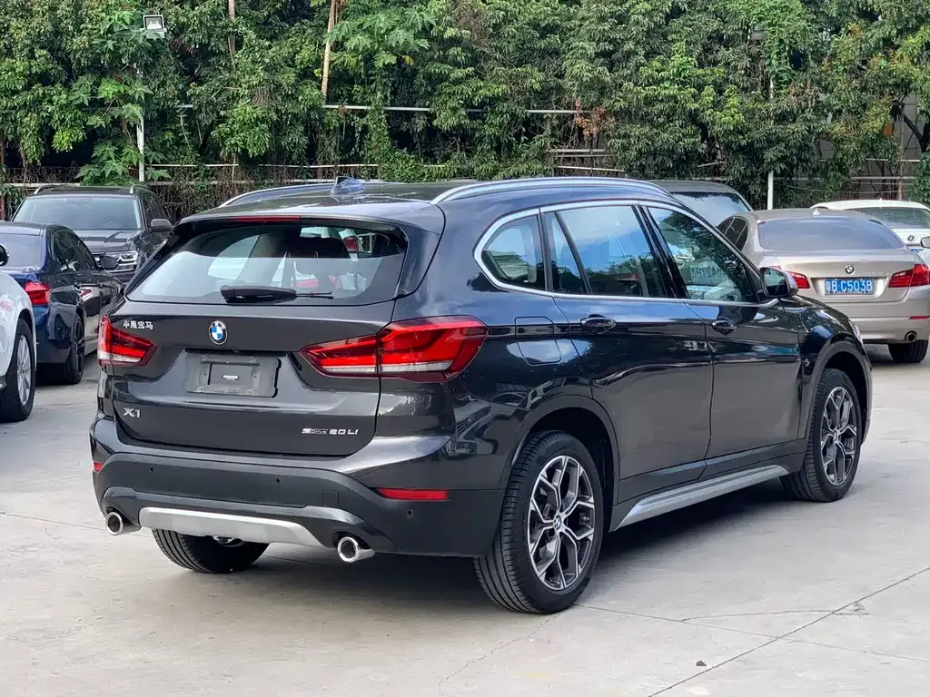 BMW X1 — фото 5