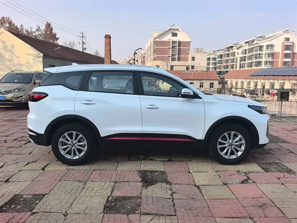 Chery Tiggo 7 — фото 7