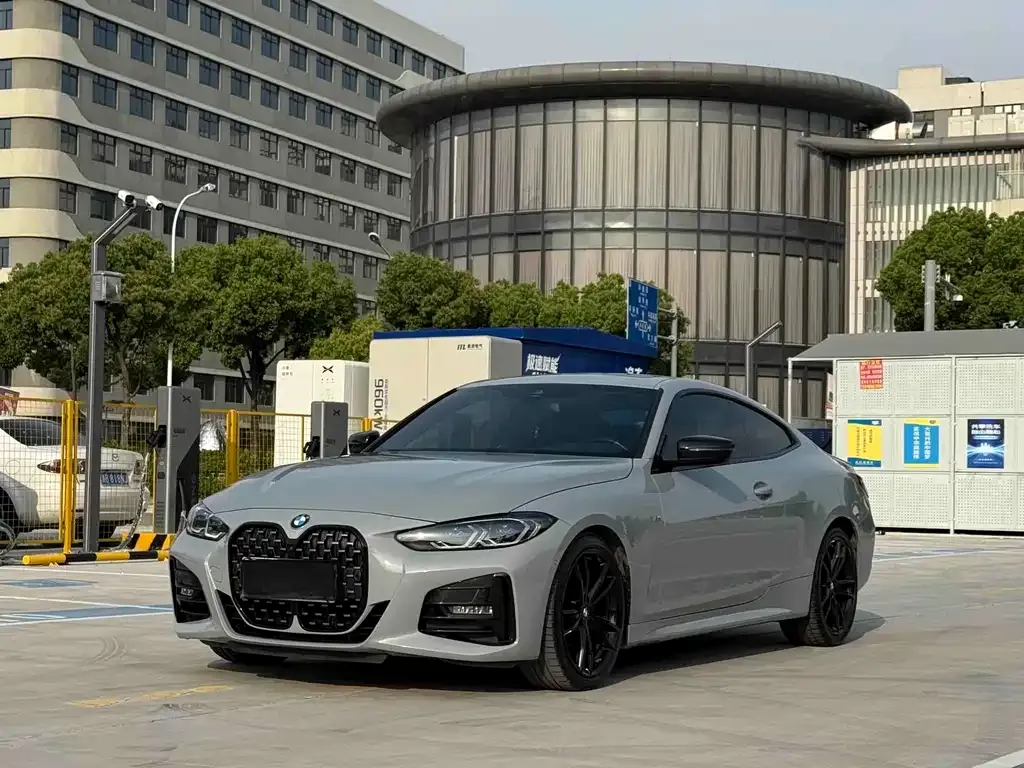 BMW 4 Series 2023 из CN, фото 1