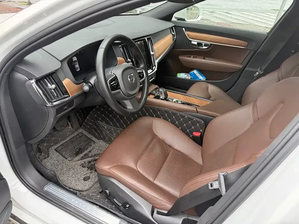Volvo S90 — фото 3