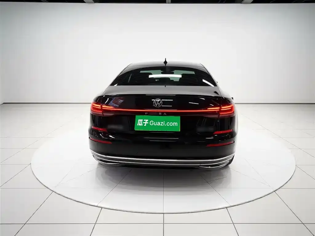 Volkswagen Passat — фото 7