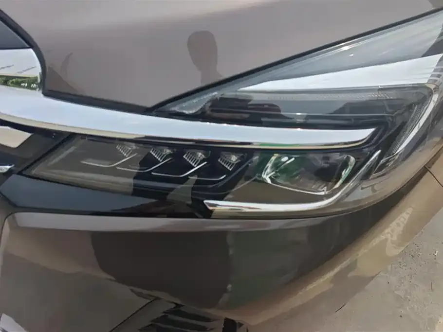 Buick GL8 2023 из CN, фото 7
