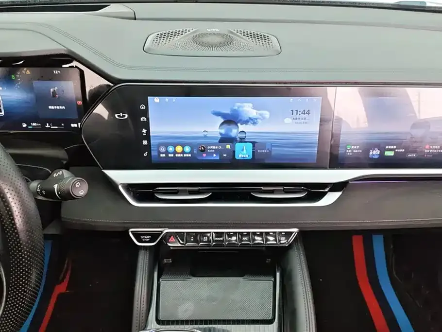 Geely Xingyue L 2024 из CN, фото 3