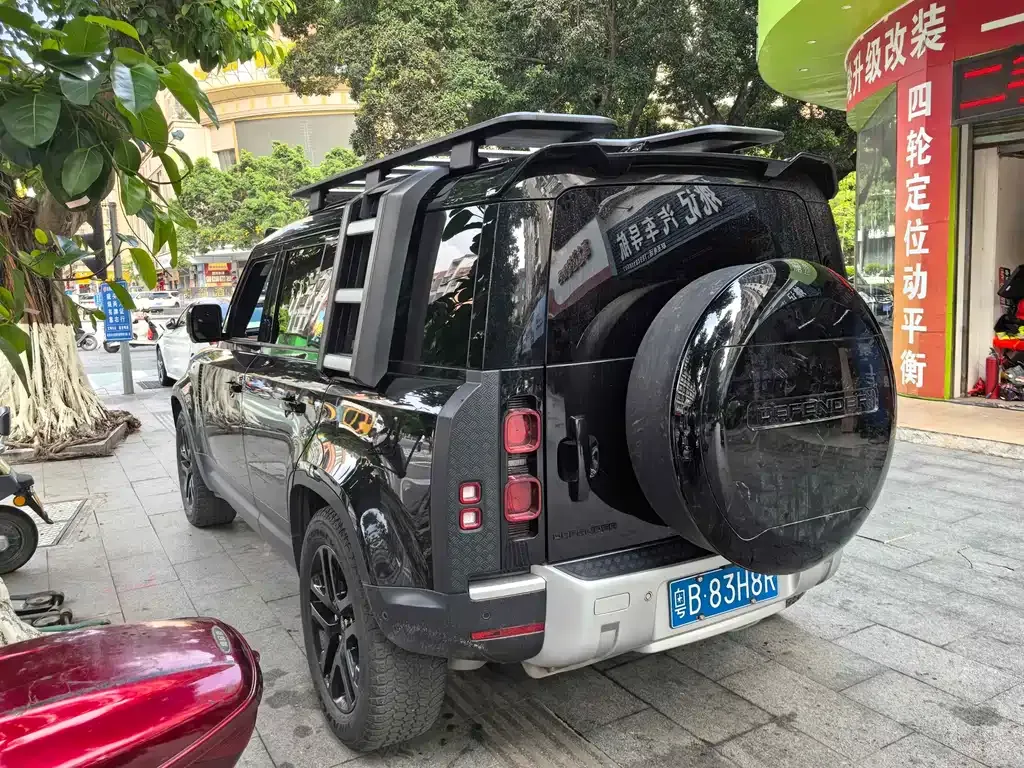 Land Rover Defender — фото 4
