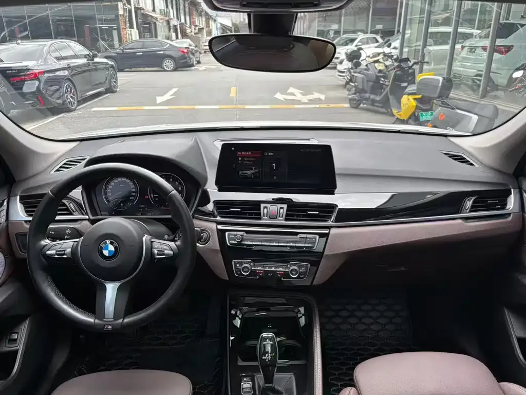 BMW X1 2022 из CN, фото 7