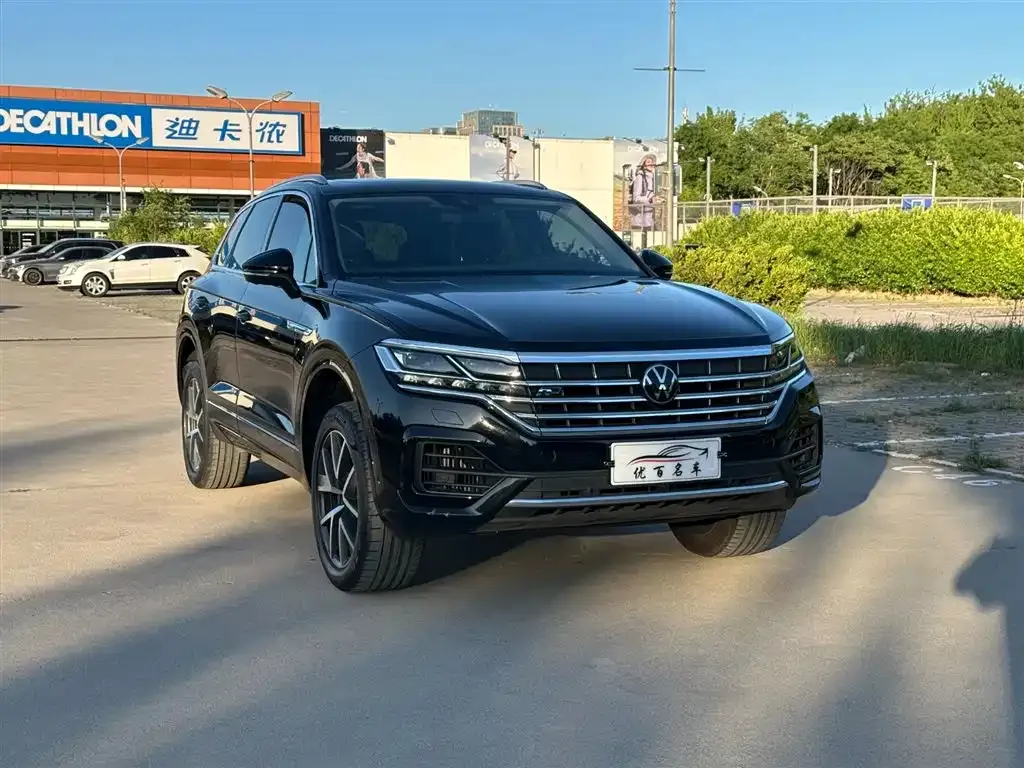 Volkswagen Touareg — фото 3