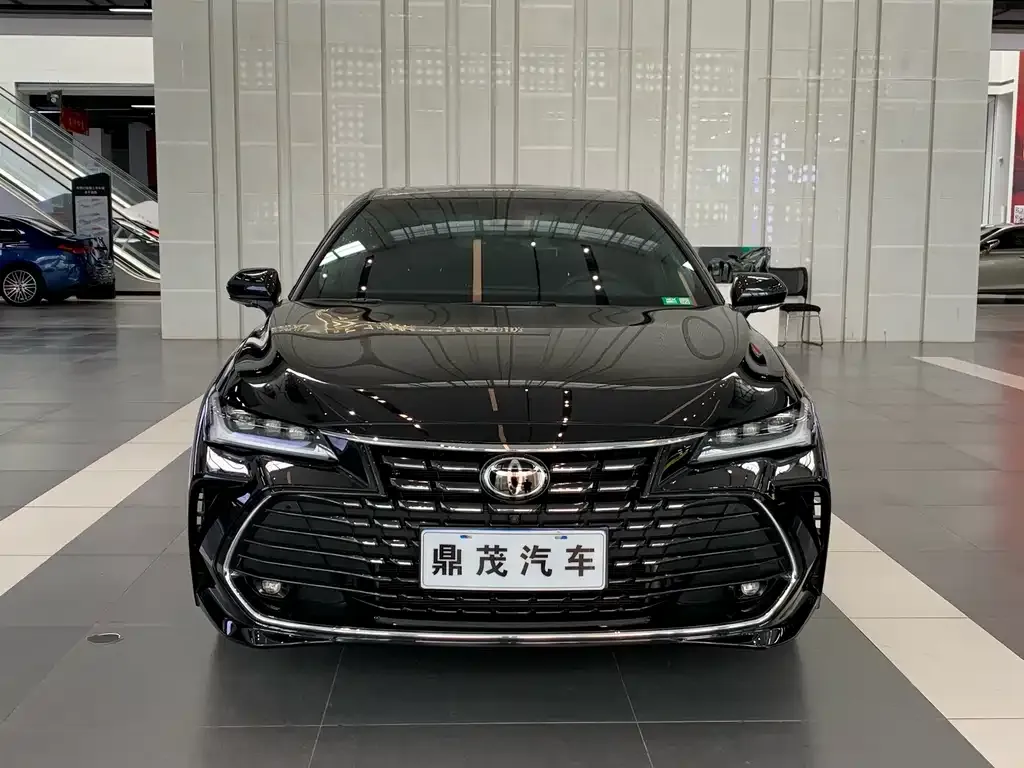 Toyota Avalon 2024 из CN, фото 2