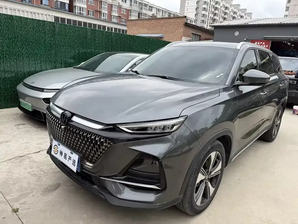 Changan X7 PLUS — фото 1