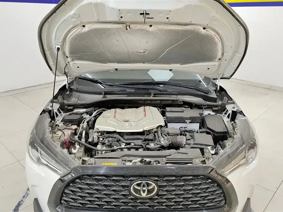 Toyota Corolla Cross 2024 из CN, фото 5