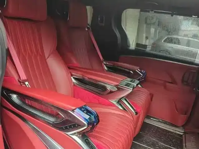 Toyota Sienna — фото 2