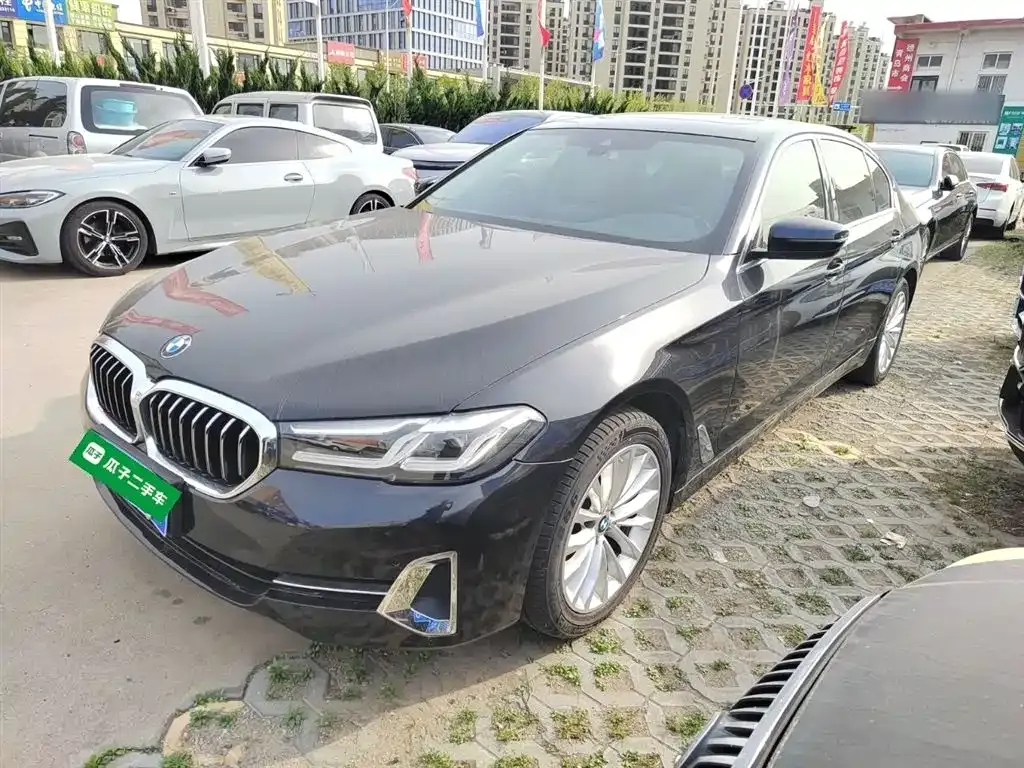 BMW 5 Series — фото 10