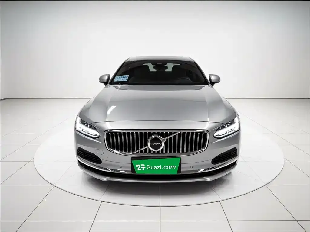 Volvo S90 PHEV 2023 из CN, фото 3