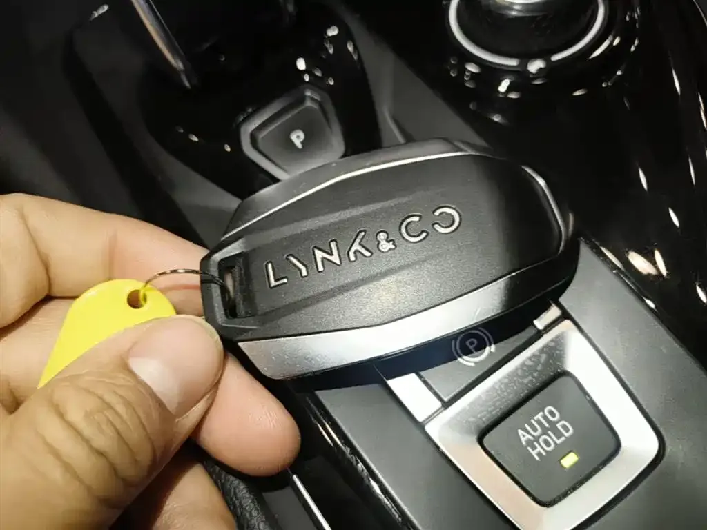 Lynk & Co 03 2021 из CN, фото 6