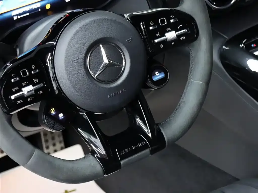Mercedes-Benz AMG GT — фото 8