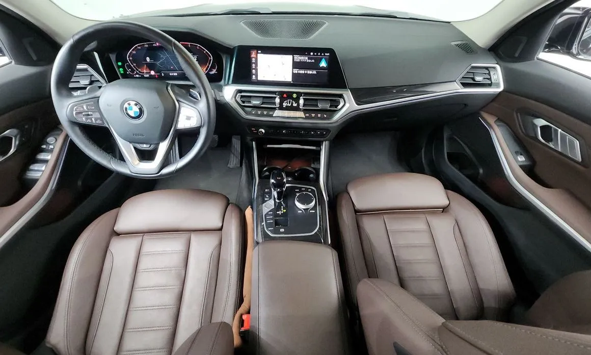 BMW 3-Series 2022 из KR, фото 9