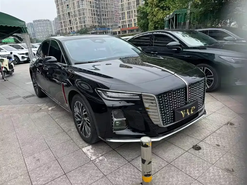Hongqi H5 — фото 5