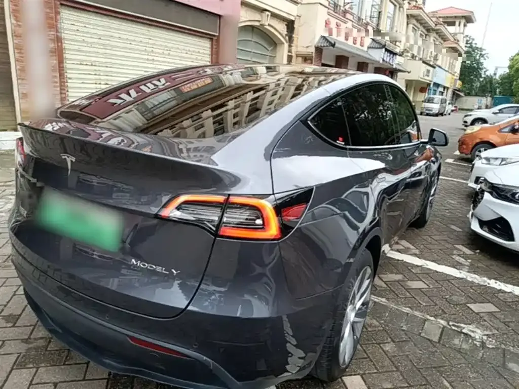 Tesla Model Y 2022 из CN, фото 3