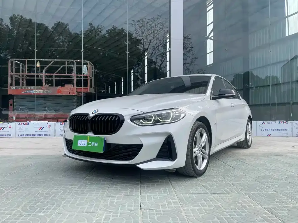 BMW 1 Series — фото 1