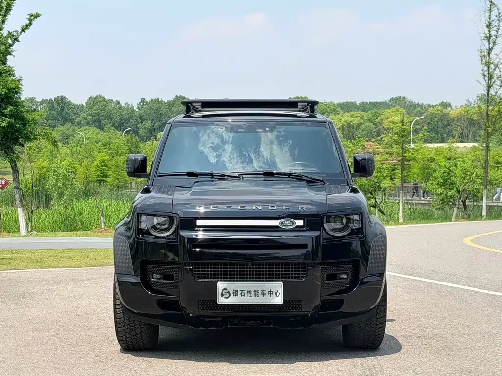 Land Rover Defender 2023 из CN, фото 1