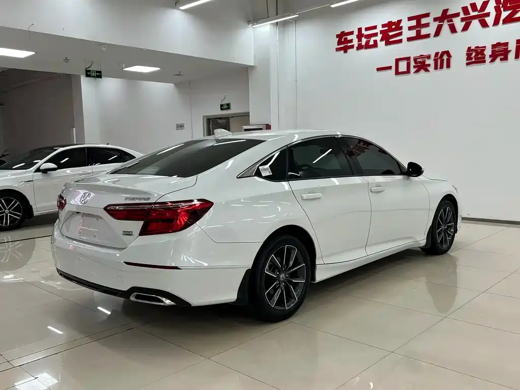 Honda Inspire — фото 5