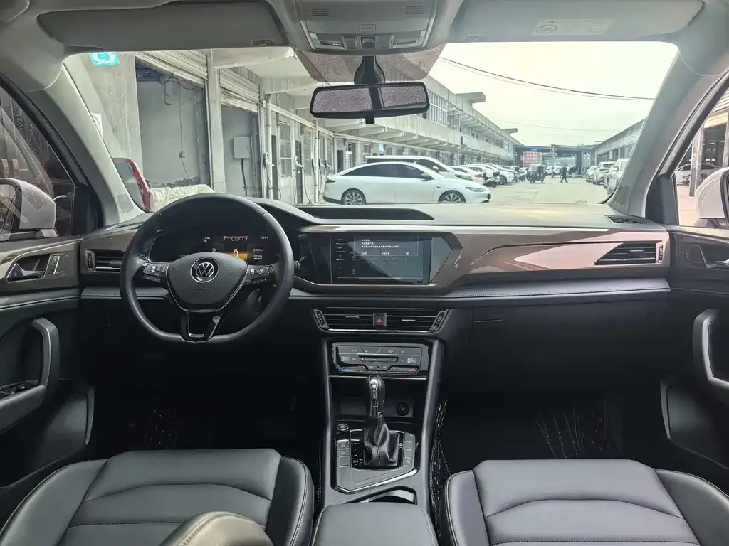 Volkswagen Tharu 2022 из CN, фото 4
