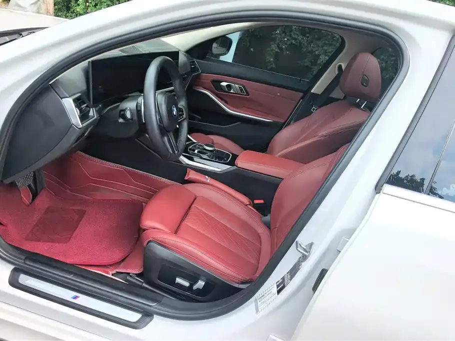 BMW 3 Series 2023 из CN, фото 4