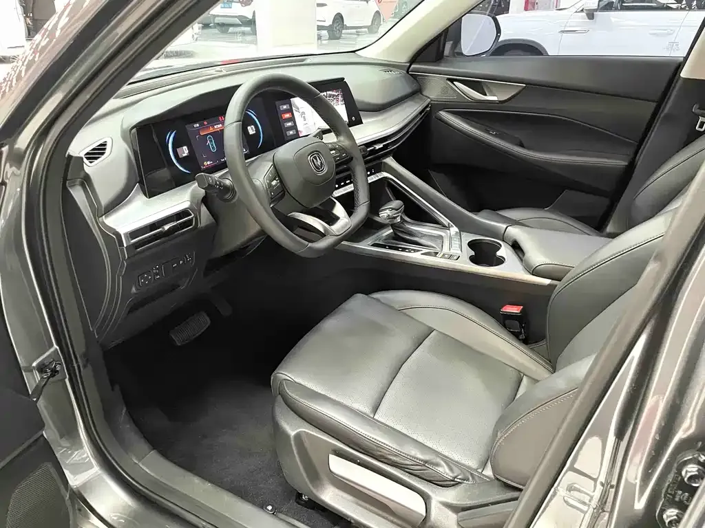 Changan CS35PLUS — фото 10