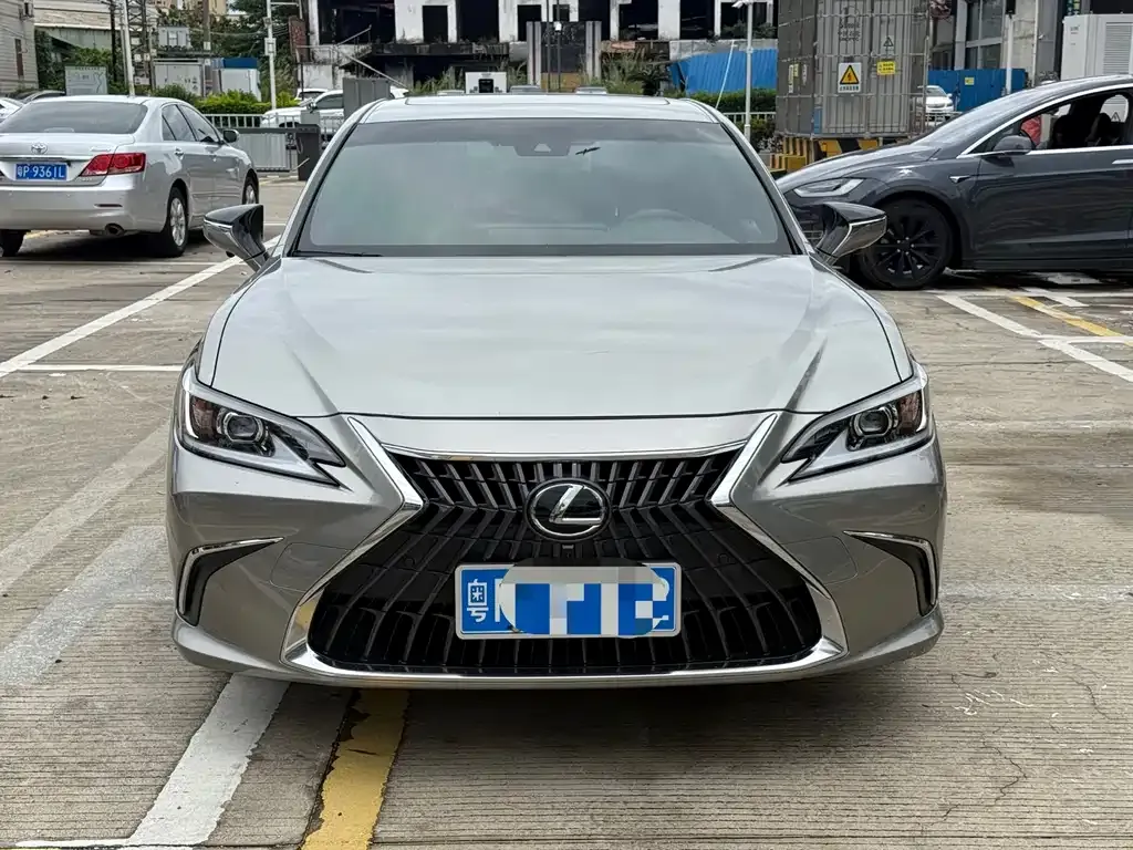Lexus ES 2022 из CN, фото 7
