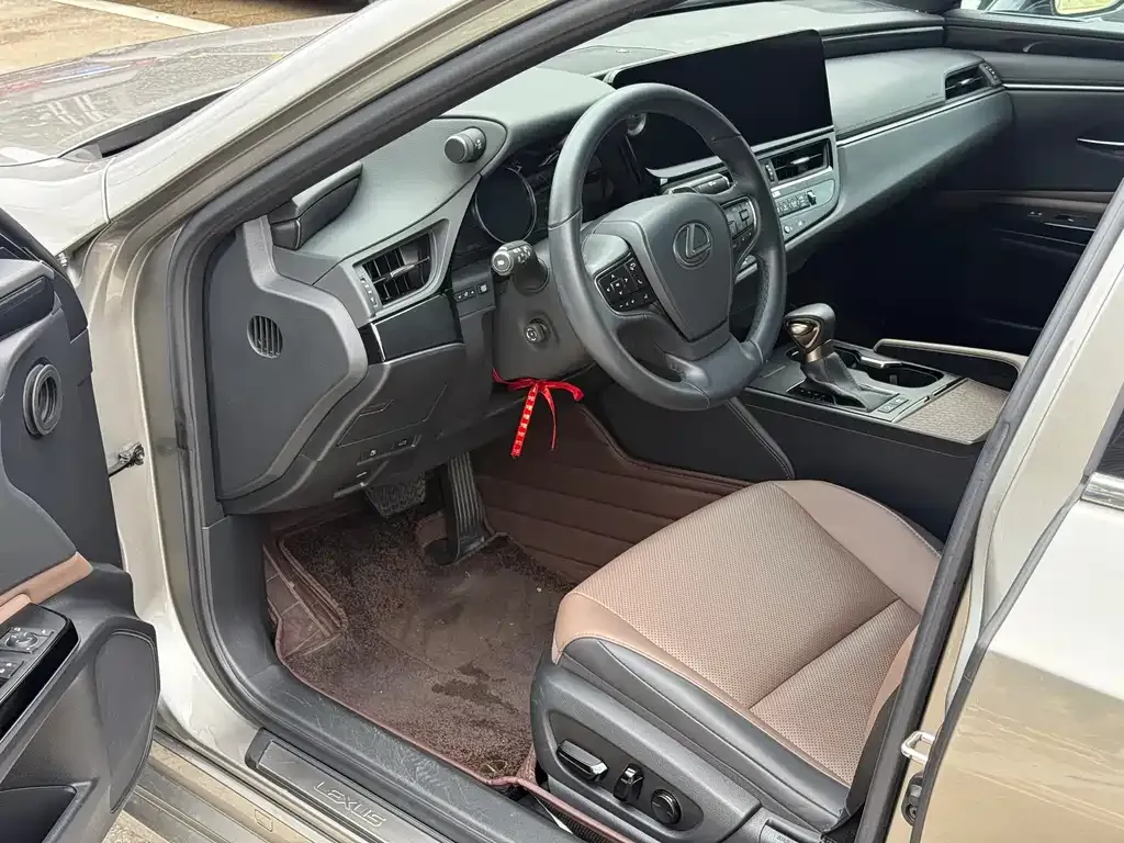 Lexus ES 2022 из CN, фото 4