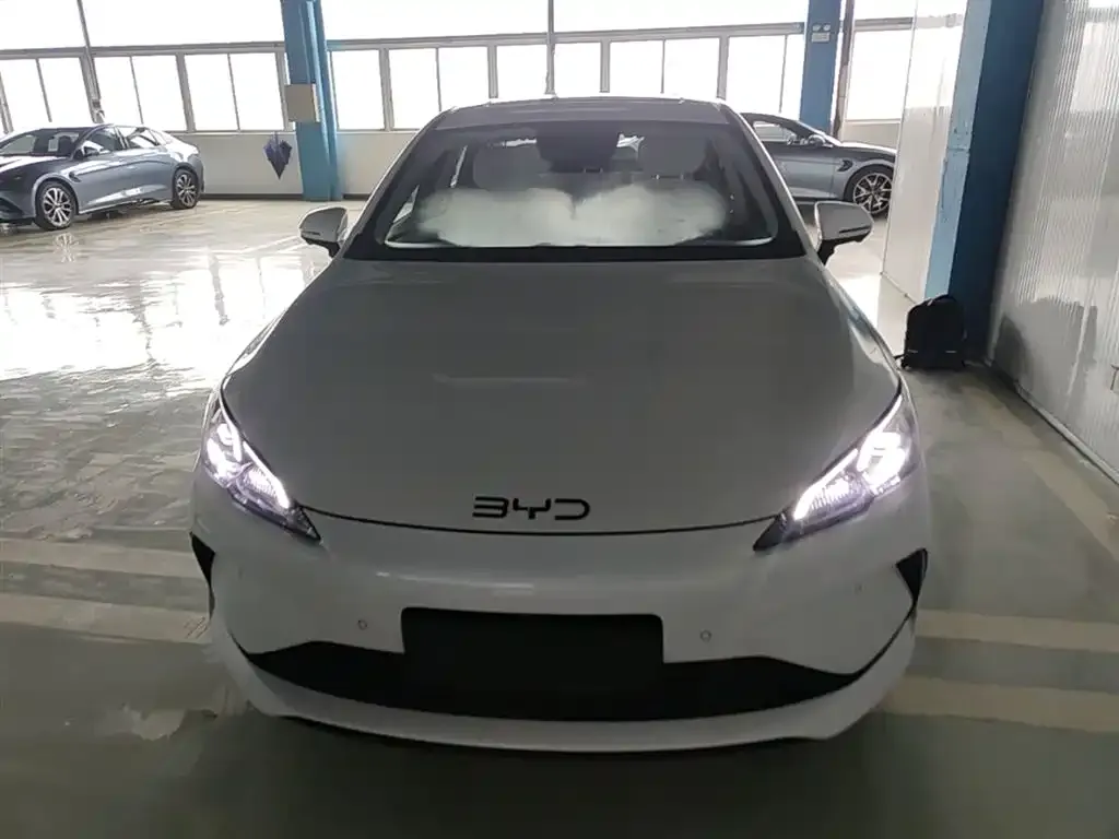 BYD Seal 05 DM-i — фото 6