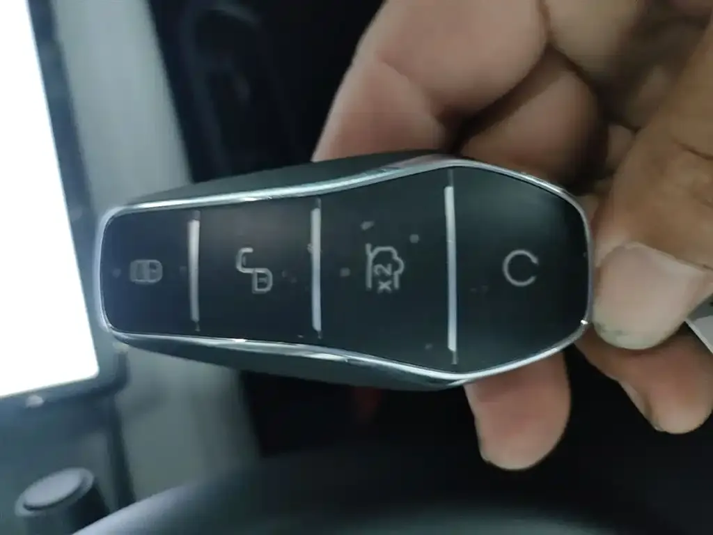 BYD Seal 05 DM-i — фото 3