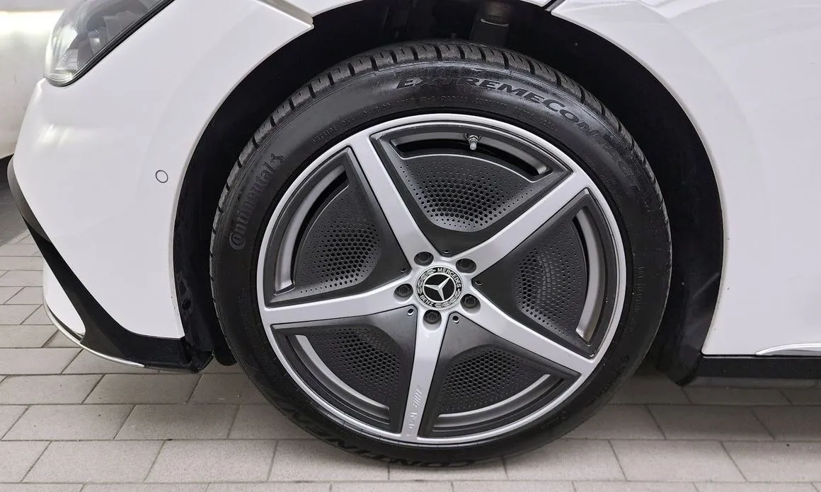 Mercedes-Benz EQE 2023 из KR, фото 4