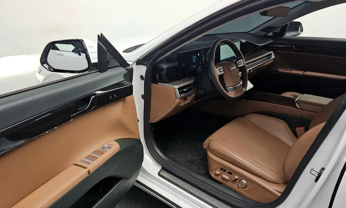 Hyundai Grandeur 2023 из KR, фото 8