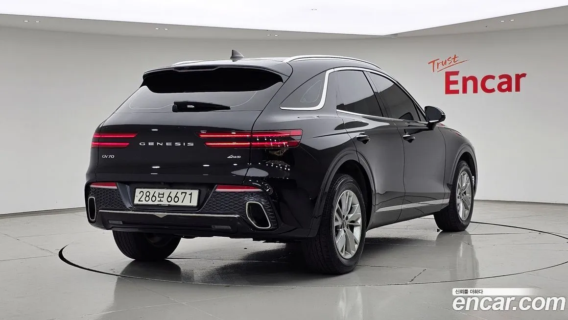 Genesis GV70 2023 из KR, фото 3
