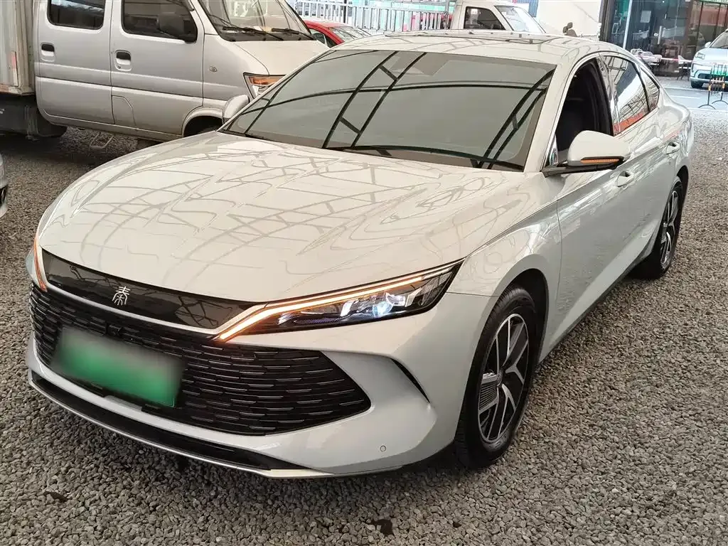 BYD Qin L — фото 1
