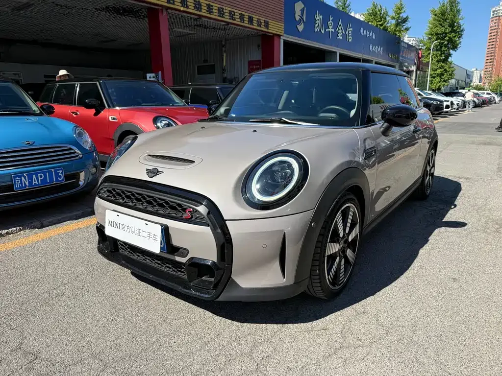 MINI Cooper (3-door) — фото 1