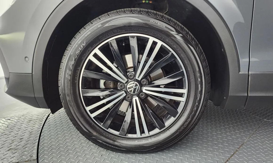 Volkswagen Tiguan 2021 из KR, фото 10