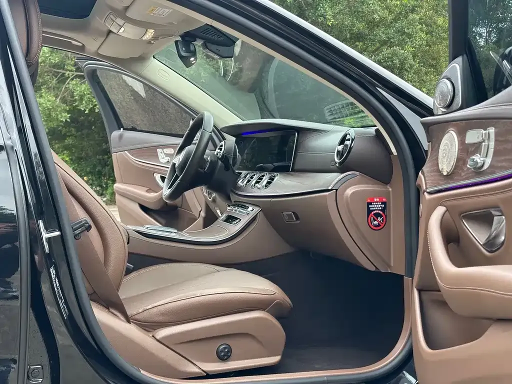 Mercedes-Benz E-Class 2022 из CN, фото 5