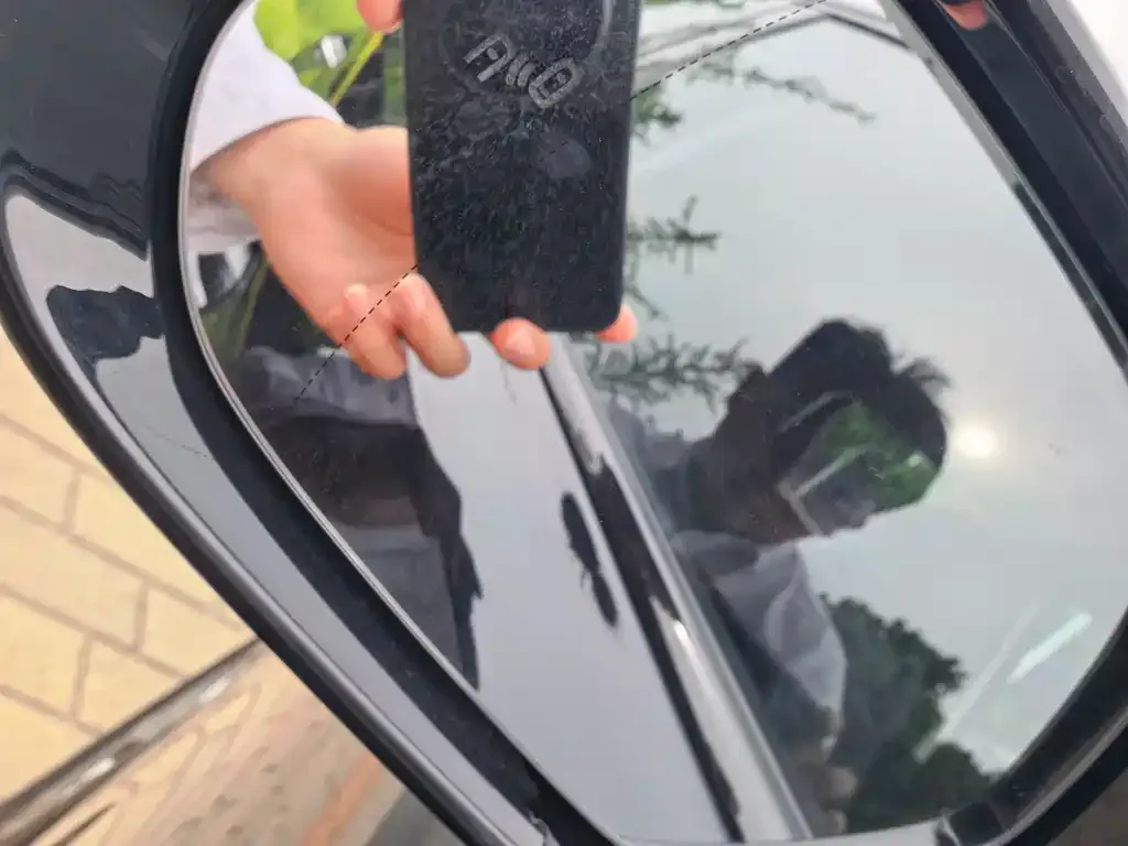 Hongqi HS3 PHEV 2024 из CN, фото 2