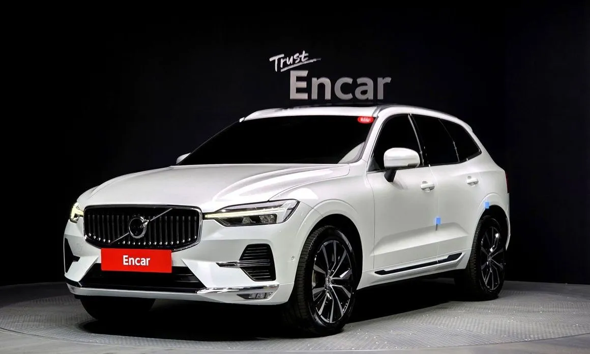 Volvo XC60 — фото 1