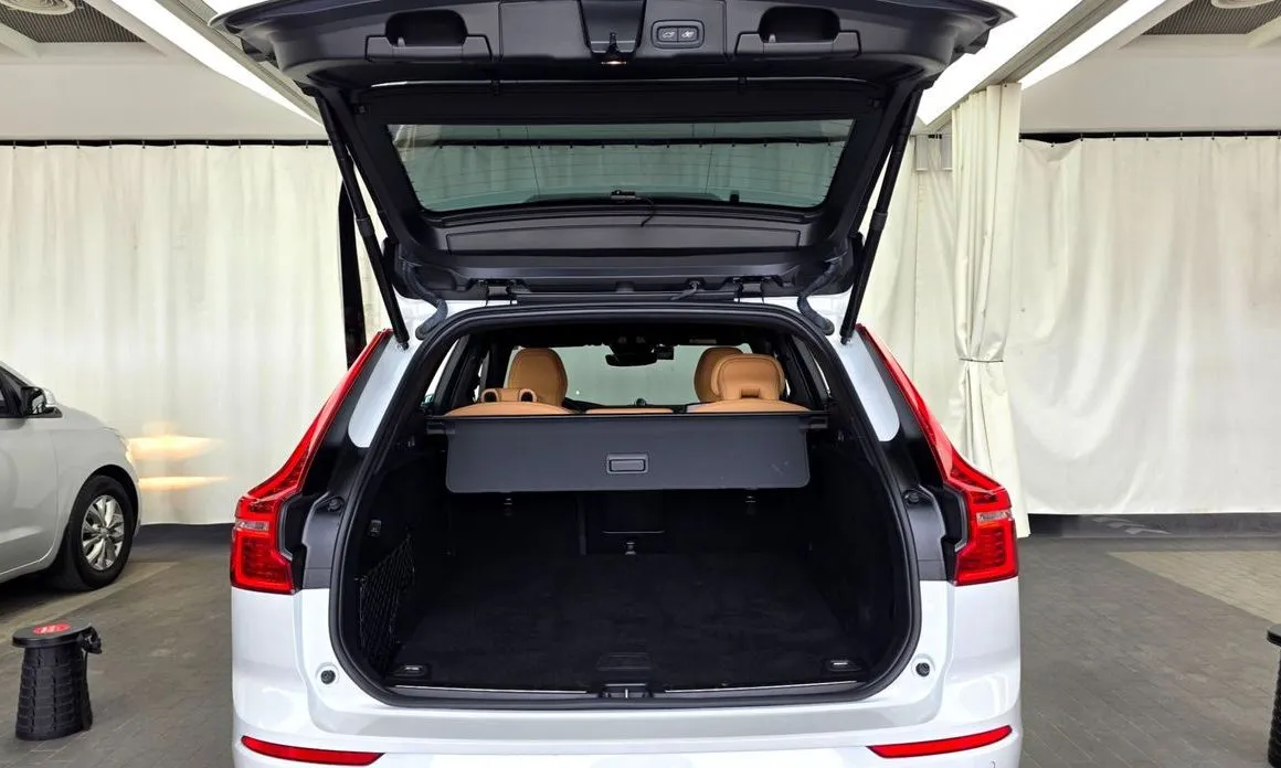 Volvo XC60 — фото 5