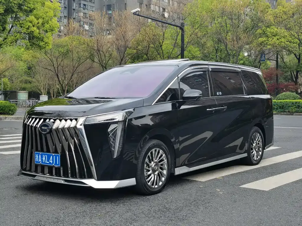 GAC Motor Trumpchi M8 — фото 1