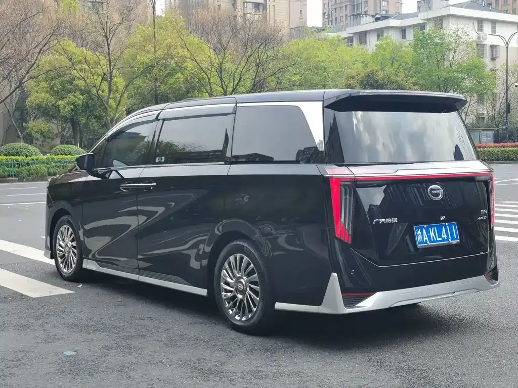 GAC Motor Trumpchi M8 — фото 8