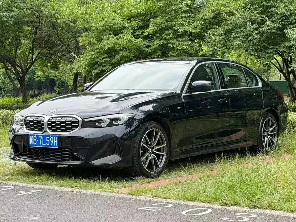 BMW 3 Series 2023 из CN, фото 1