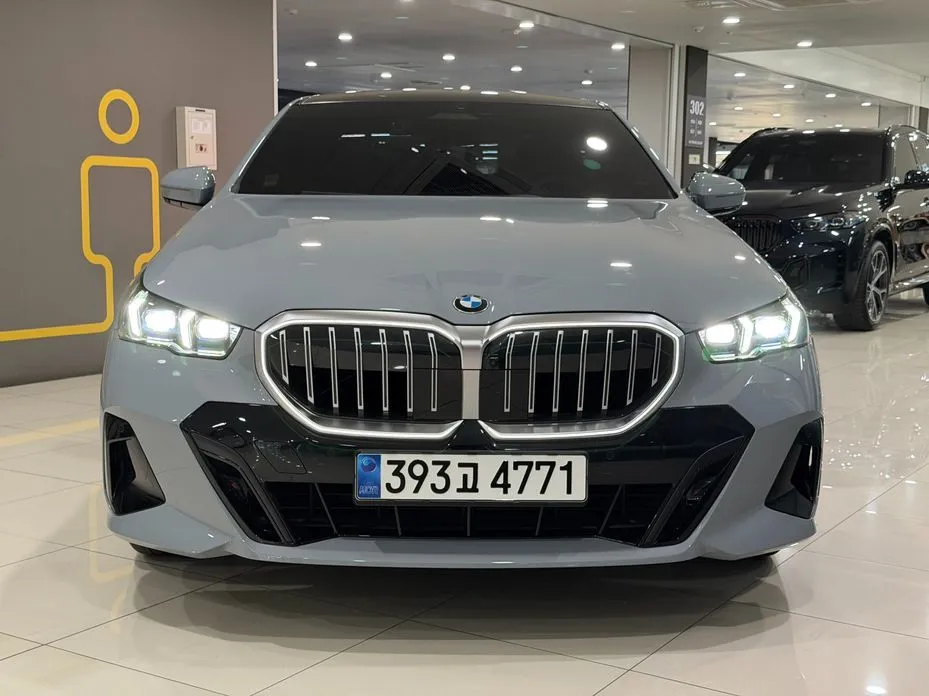 BMW 5-Series 2024 из KR, фото 5